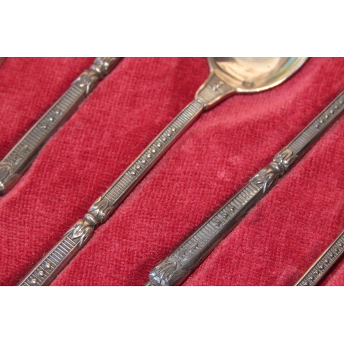 1418 - Set of Twelve Continental Silver Teaspoons Incised Detailing Each 10cm Long