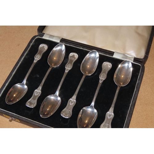 1419 - Set of Six Silver Spoons Each 14cm Long Contained within Original Presentation Case