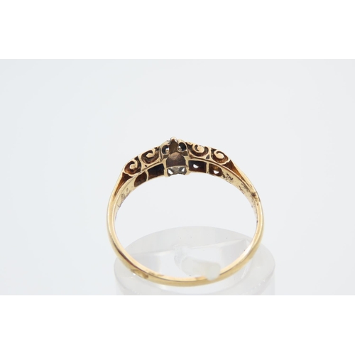 1424 - Sapphire and Diamond 18 Carat Yellow Gold Ring Four Stone Ring Band Size N. Please Note Two Centre S... 