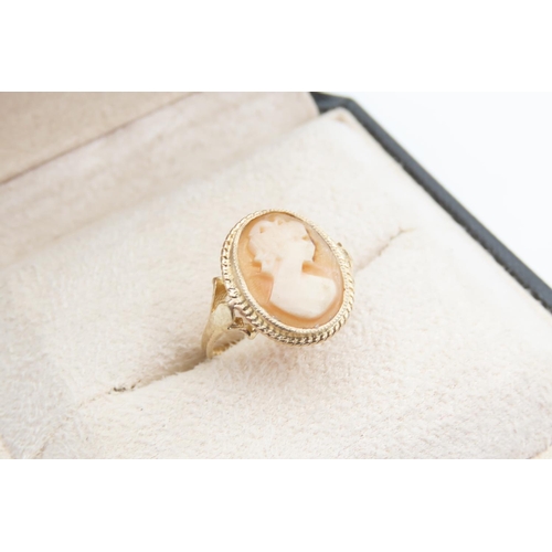 1452 - 9 Carat Yellow Gold Ladies Cameo Ring with Incised Detailing Size O