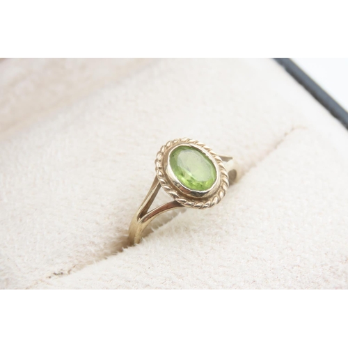 1477 - Peridot Center Stone Ring 9 Carat Yellow Gold Band Rub Over Setting Ring Size I