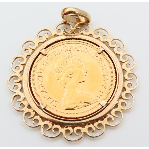 362 - Full Sovereign Dated 1980 Contained within 9 Carat Gold Mounted Pendant Fitting Total  12 Grams Tota... 