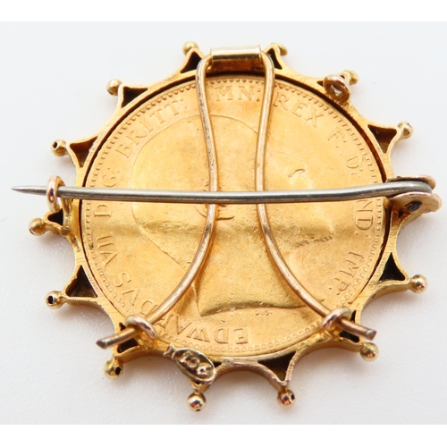 366 - Full Sovereign Dated 1902 Contained within 10 Carat Gold Mounted Brooch Fitting Total Weight 10 Gram... 