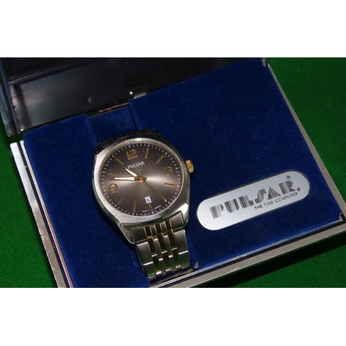 1063 - Pulsar Gentleman's Wristwatch by Metal Original Box Present