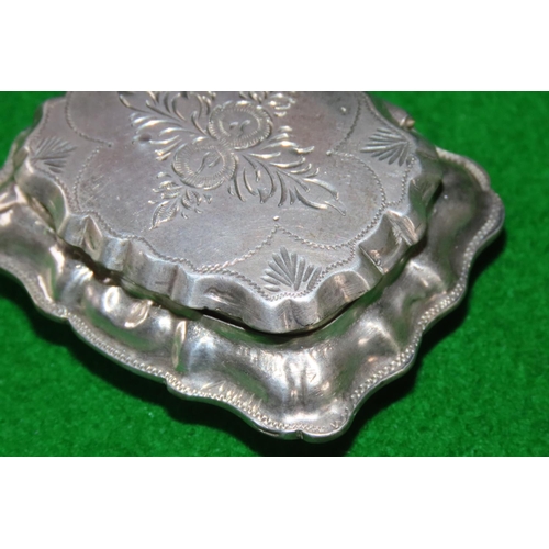 1082 - Silver Pill Box Hinged Cover Incised Decoration Approximately 6cm Wide