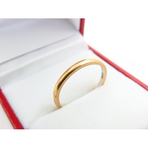 112 - Platinum and 22 Carat Yellow Gold Band Ring Size M