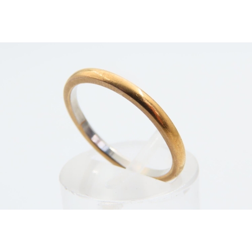 112 - Platinum and 22 Carat Yellow Gold Band Ring Size M