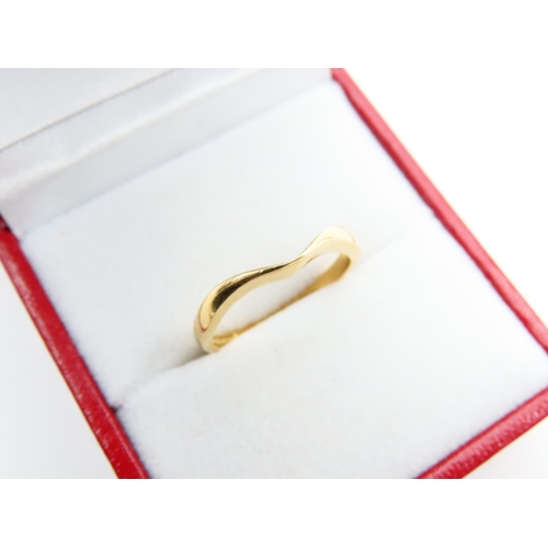 113 - 18 Carat Yellow Gold Wishbone Ring Size J