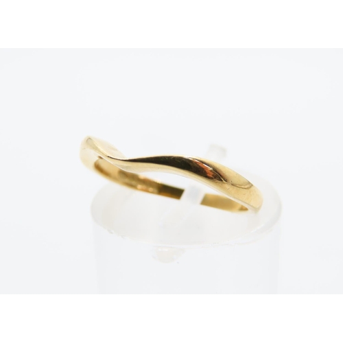 113 - 18 Carat Yellow Gold Wishbone Ring Size J