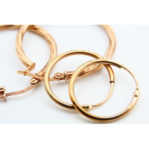 724 - Two Pair of 9 Carat Gold Circular Form Earrings 3cm Diameter and 2cm Diameter