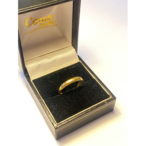 148 - 22 Carat Yellow Gold Band Ring Size M Weight 3.5 Grams