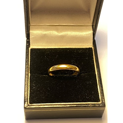 148 - 22 Carat Yellow Gold Band Ring Size M Weight 3.5 Grams