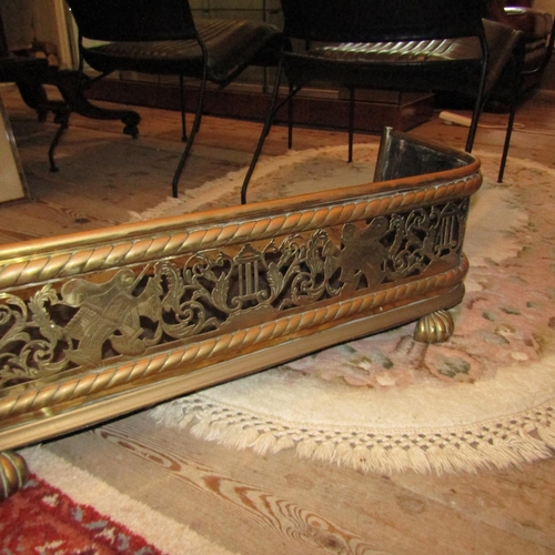 482 - Regency Irish Cast Brass Fender Open Fret Decoration Above Reeded Supports Approximately 4ft 4 Inche... 