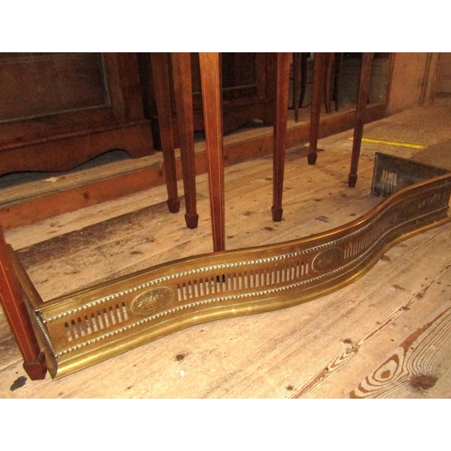 612 - Regency Cast Brass Fender Serpentine Front Open Fret Form Approximately 4ft 6 Inches Wide