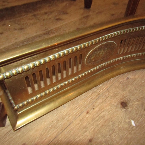 612 - Regency Cast Brass Fender Serpentine Front Open Fret Form Approximately 4ft 6 Inches Wide