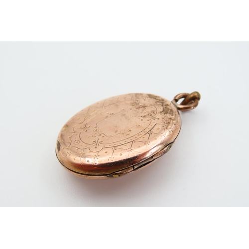 64 - 9 Carat Rose Gold Hinge Form Pendant Oval Form 3cm high Excluding Bale