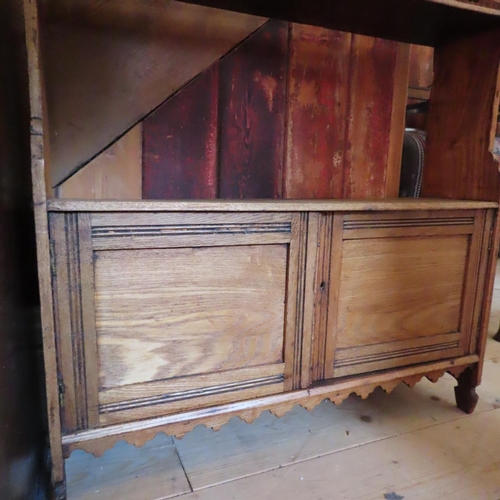 651 - Edwardian Elm Twin Door Hanging Wall Cabinet Approximately 22 Inches Wide x 20 Inches High