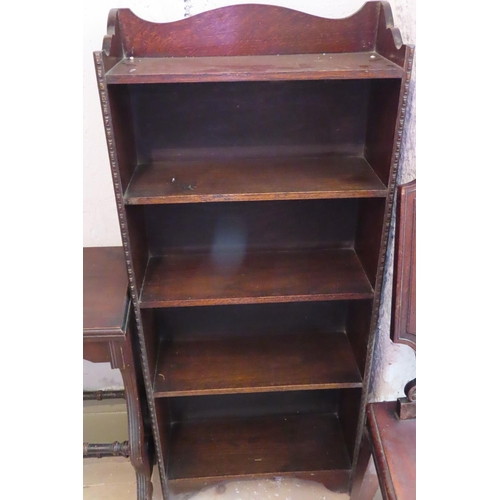 671 - Edwardian Oak Five Shelf Open Floor Bookcase Approximately 22 Inches Wide x 4ft 6 Inches High