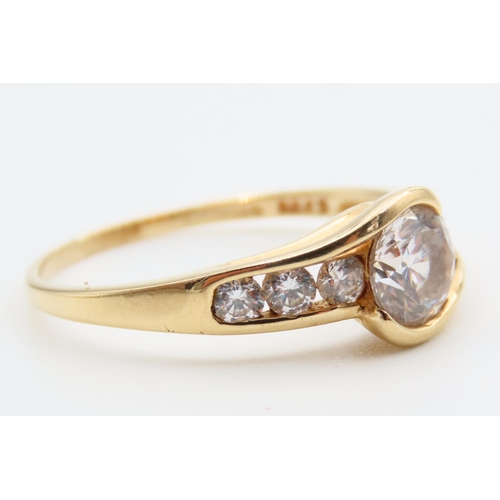 85 - 14 Carat Yellow Gold Gemstone Set Ring Size Z