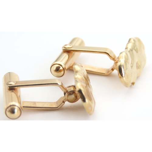 225 - Pair of 9 Carat Yellow Gold Nugget Form Ladies or Gents Cufflinks Attractively Detailed