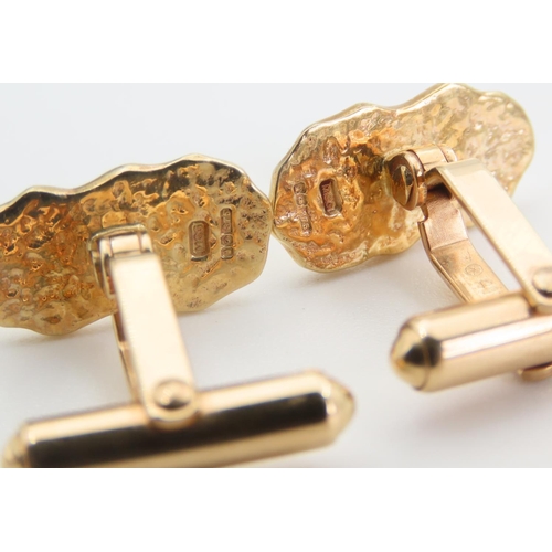 225 - Pair of 9 Carat Yellow Gold Nugget Form Ladies or Gents Cufflinks Attractively Detailed