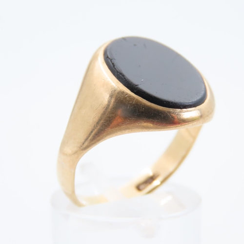 226 - Gentleman's Black Onyx Set Signet Ring 9 Carat Yellow Gold Size S
