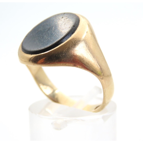 226 - Gentleman's Black Onyx Set Signet Ring 9 Carat Yellow Gold Size S