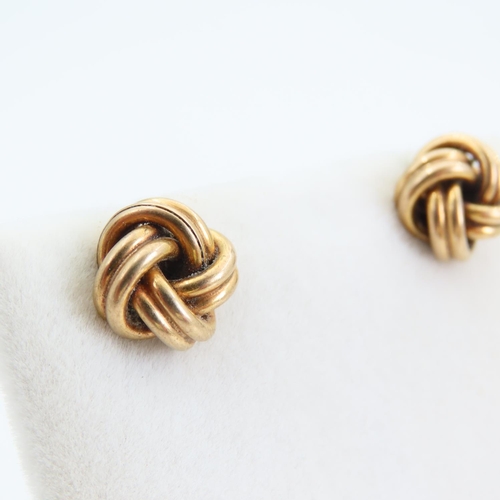 79 - Pair of 9 Carat Yellow Gold Twist Form Earrings Each 1cm High