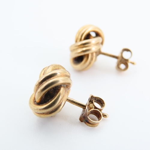 79 - Pair of 9 Carat Yellow Gold Twist Form Earrings Each 1cm High