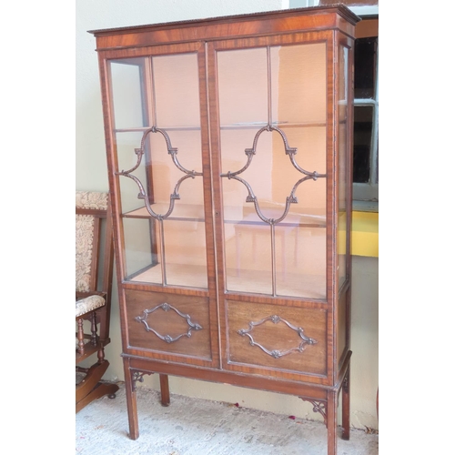 911 - Antique Mahogany Twin Door Display Cabinet Approximately 4ft Wide x 6ft 6 Inches High