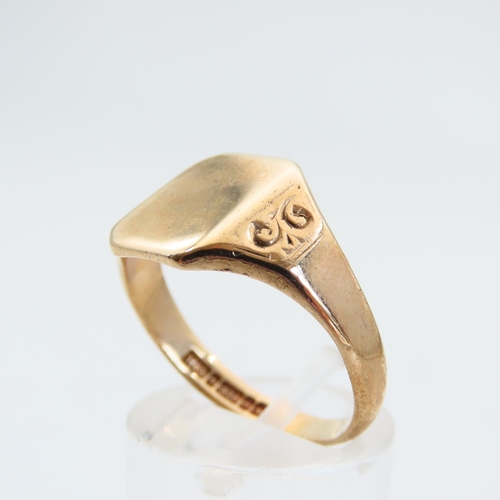 73 - 9 Carat Yellow Gold Signet Ring Size S