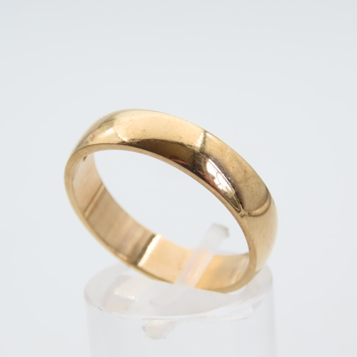 75 - Gents 9 Carat Yellow Gold Band Ring Size U