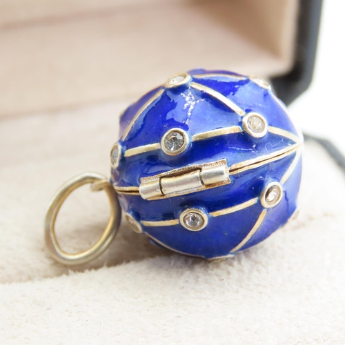 80 - Silver Gilt Enamel Decorated Gemstone Inset Pendant Hinge Form Revelling Interior 2cm Diameter