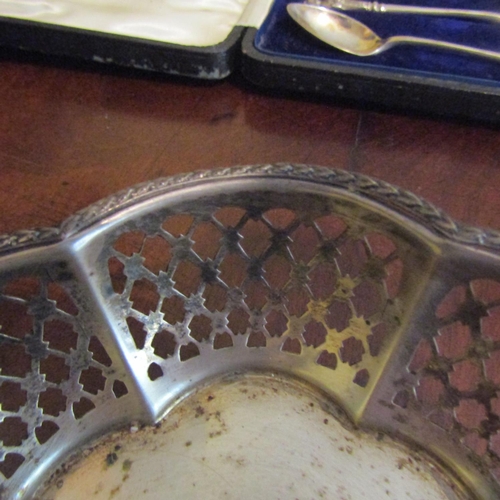 558 - Pair of Silver Bonbon Dishes Shaped Circular Form Above Further Shaped Supports