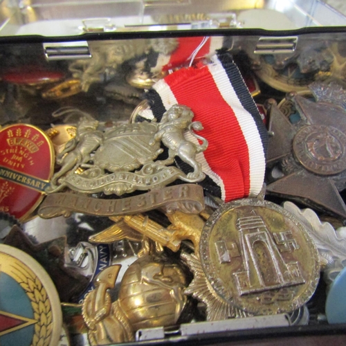 576 - Collection of Various Military Buttons Badges etc Contained within Tin Money Box