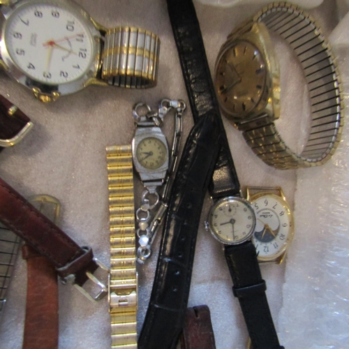 68 - Quantity of Various Watches Ladies and Gentlemans Quantity as Photographed Vintage and Others