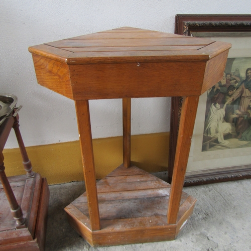 617 - Edwardian Oak Pedestal