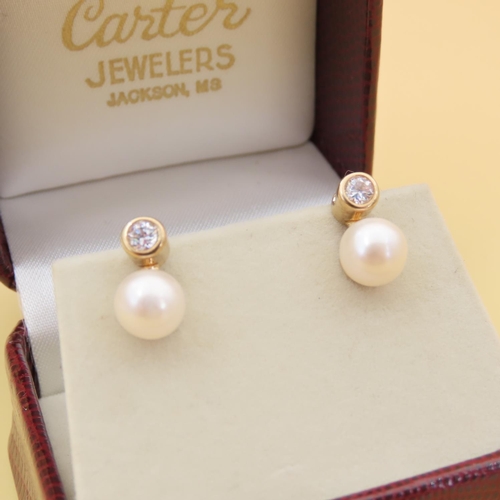 127 - Pearl Set 9 Carat Yellow Gold Earrings Each 1cm High