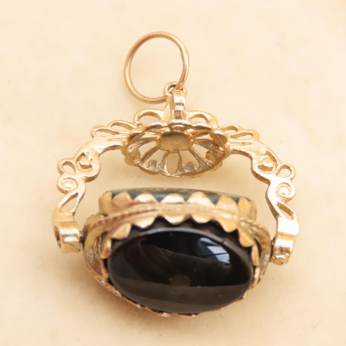 89 - Carnelian, Bloodstone and Onyx Swivel Fob Mounted on 9 Carat Yellow Gold Pendant 3cm Drop