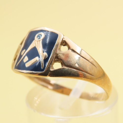 1036 - Masonic Interest 9 Carat Yellow Gold Gentleman's Ring Enamel Decorated Ring Size S