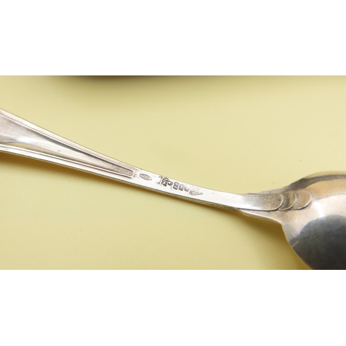 1059 - Set of Six Silver Tea Spoons in Presentation Case Each 9cm Long