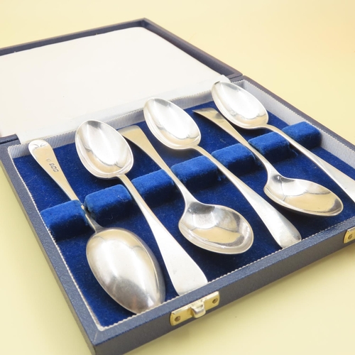 1061 - Set of Six Silver Tea Spoons in Presentation Case Each 12cm Long