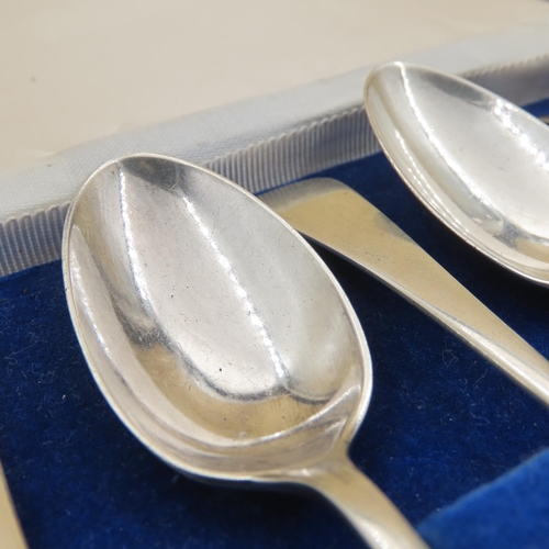 1061 - Set of Six Silver Tea Spoons in Presentation Case Each 12cm Long