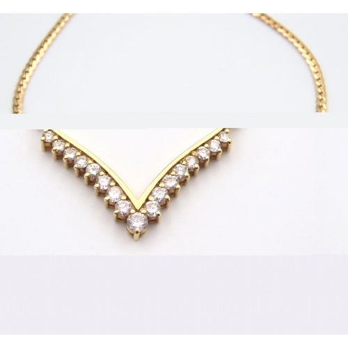 1085 - Diamond Set 18 Carat Yellow Gold Necklace Attractively Detailed 40cm Long