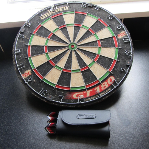 690 - Unicorn Professional Dartboard with Darts and Blades