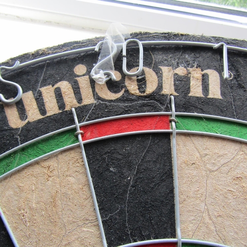 690 - Unicorn Professional Dartboard with Darts and Blades