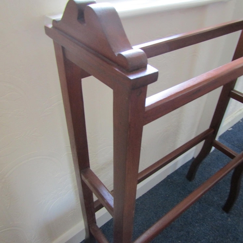 715 - Edwardian Mahogany Towel Rest Full Size