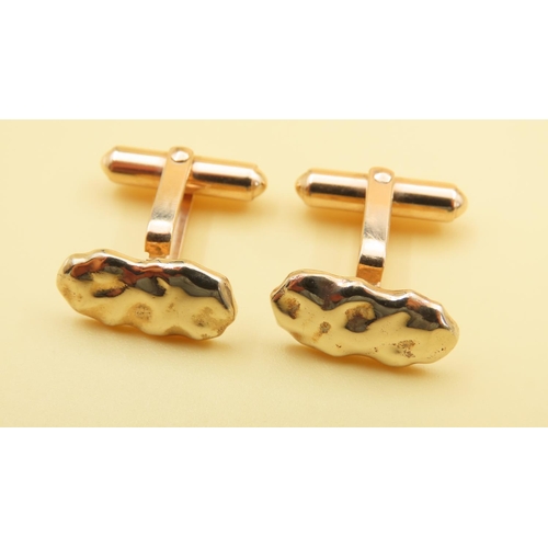 184 - Pair of 9 Carat Yellow Gold Nugget Form Ladies or Gents Cufflinks Attractively Detailed