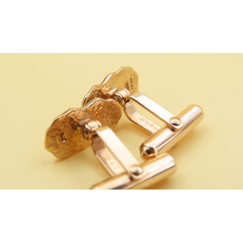 184 - Pair of 9 Carat Yellow Gold Nugget Form Ladies or Gents Cufflinks Attractively Detailed