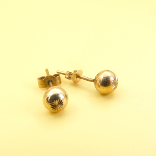 211 - Pair of 9 Carat Yellow Gold Stud Earrings